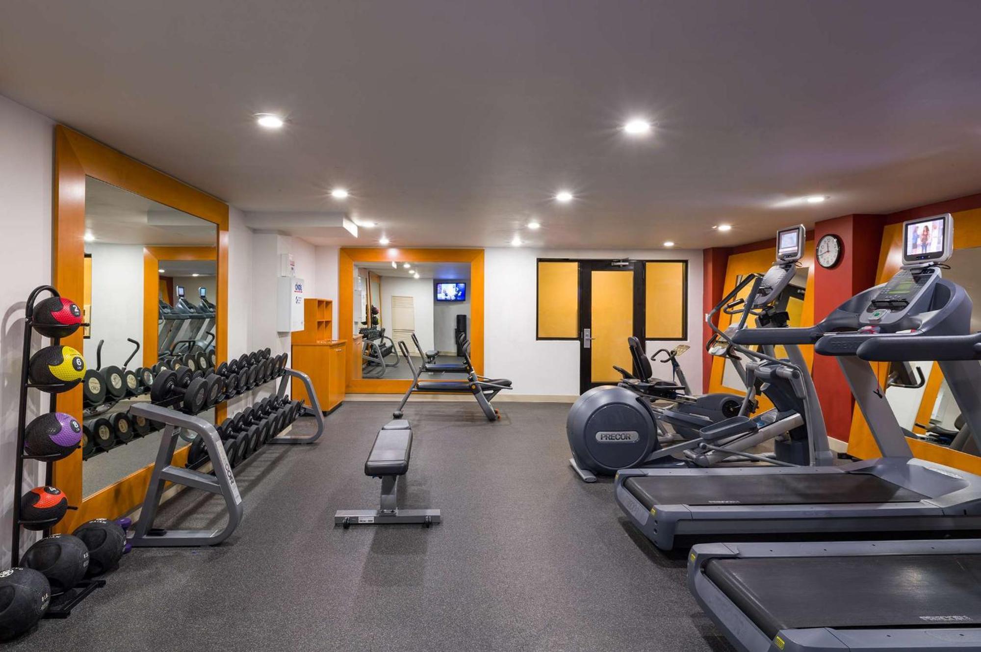 Hilton Garden Inn New York/Tribeca Екстериор снимка