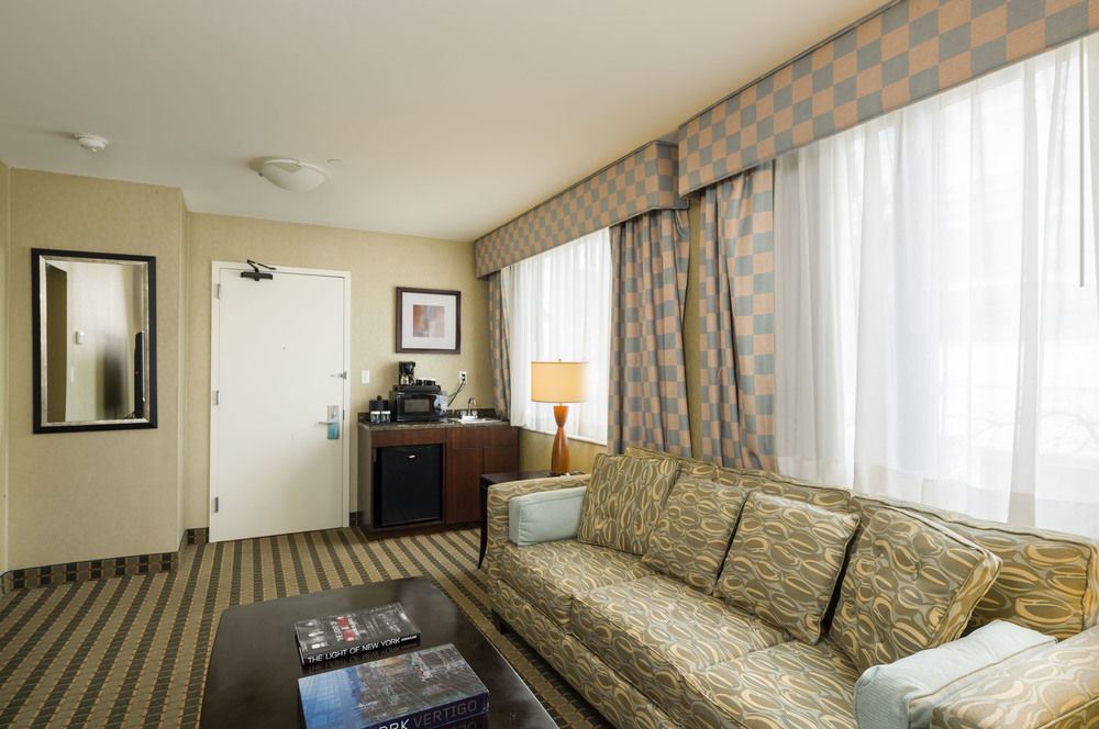 Hilton Garden Inn New York/Tribeca Екстериор снимка