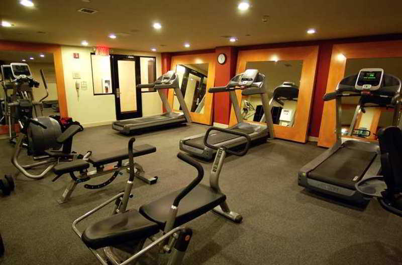 Hilton Garden Inn New York/Tribeca Съоръжения снимка
